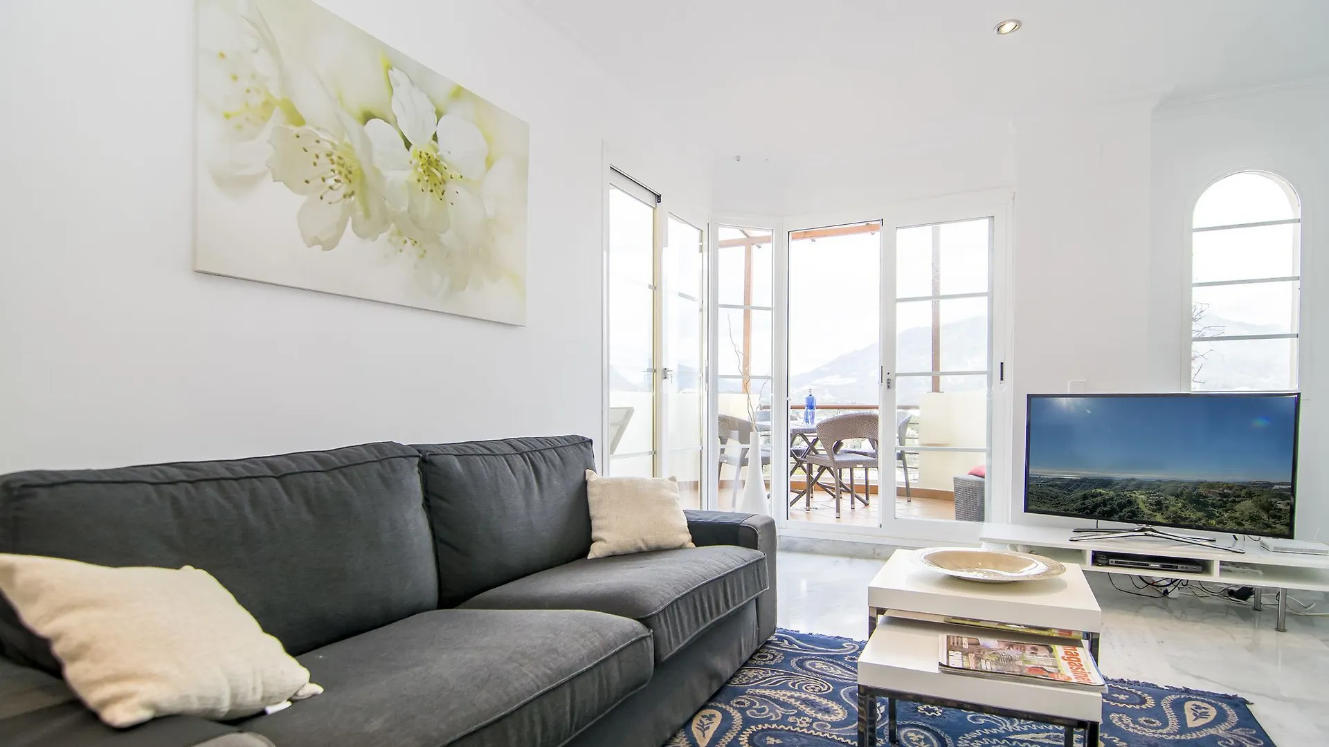 Apartment Senorio De Aloha - Roomservice contacts