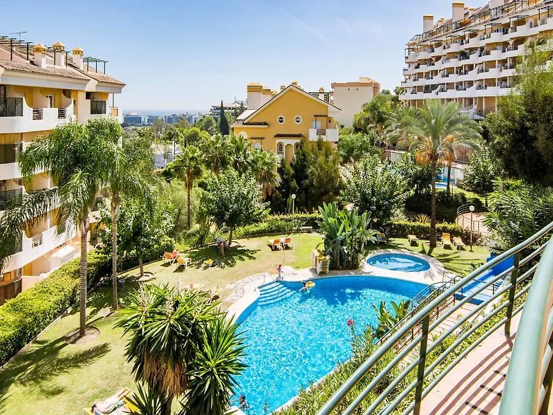 Apartment Senorio De Aloha - Roomservice Marbella Spain