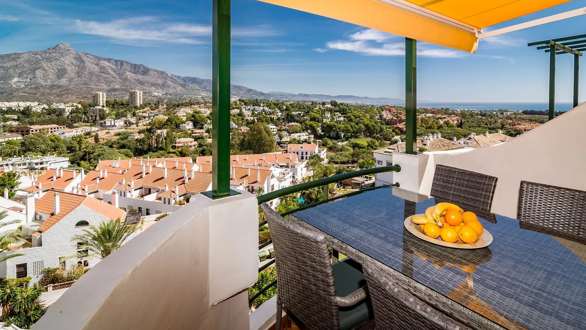 Apartment Senorio De Aloha - Roomservice Marbella Spain